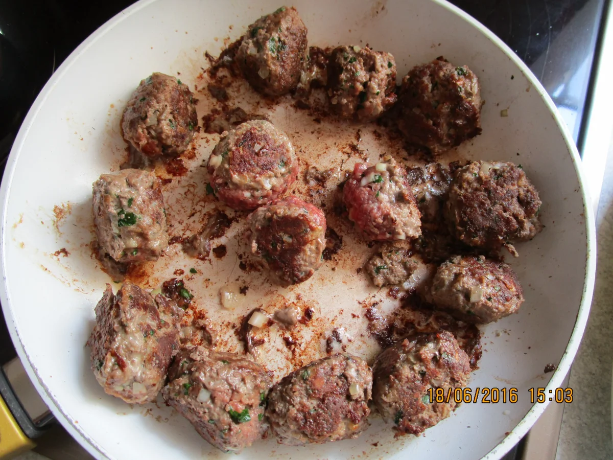 Hackbällchen in Tomatensauce - Rezept - Bild Nr. 54