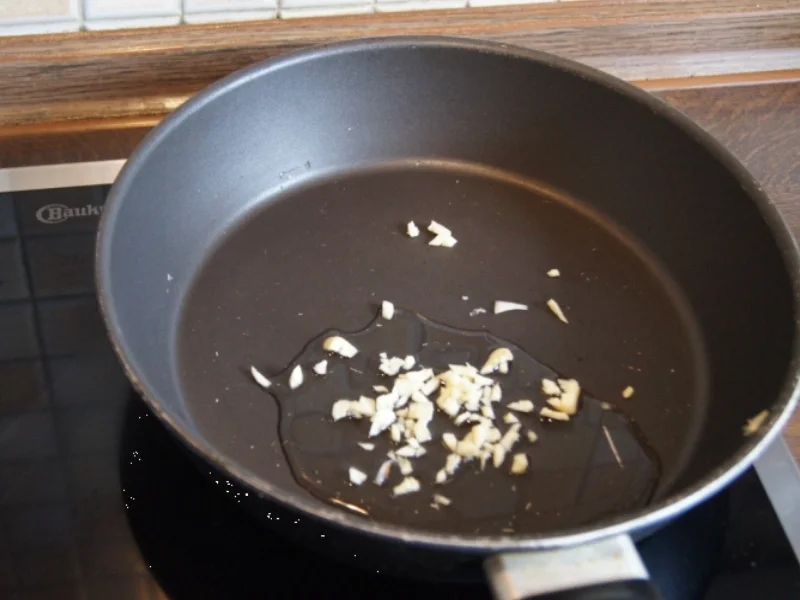 Hähnchenbrustfilet-Gulasch mit Pellkartoffeln - Rezept - Bild Nr. 30