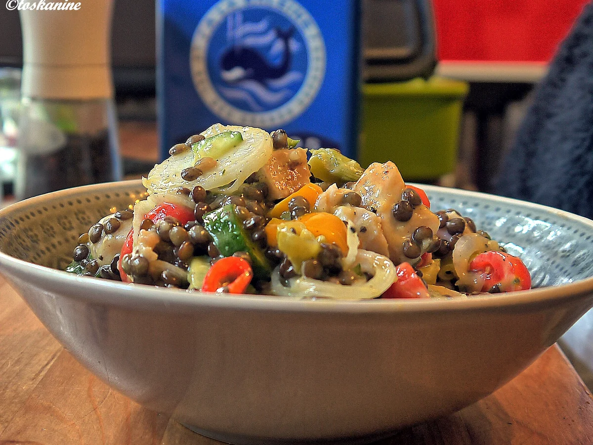 Rezept: Pikanter Linsensalat mit Hähnchenbrust Bild Nr. 2 Pikanter Linsensalat mit Hähnchenbrust - Rezept - Bild Nr. 2