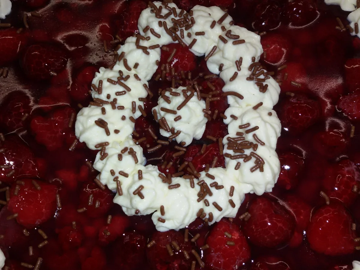 Rezept: Himbeer Torte Bild Nr. 31 Himbeer Torte - Rezept - Bild Nr. 31