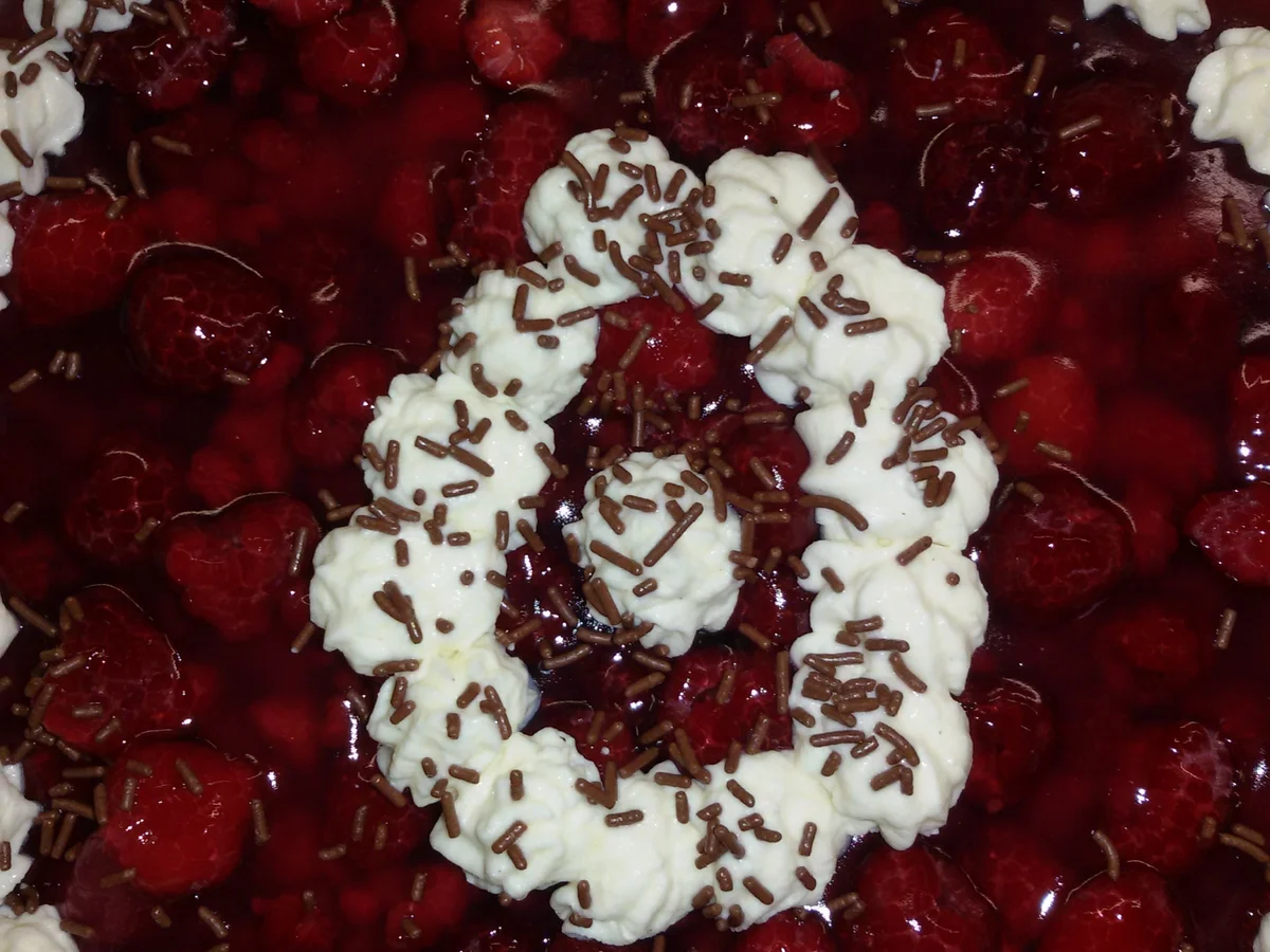 Rezept: Himbeer Torte Bild Nr. 30 Himbeer Torte - Rezept - Bild Nr. 30