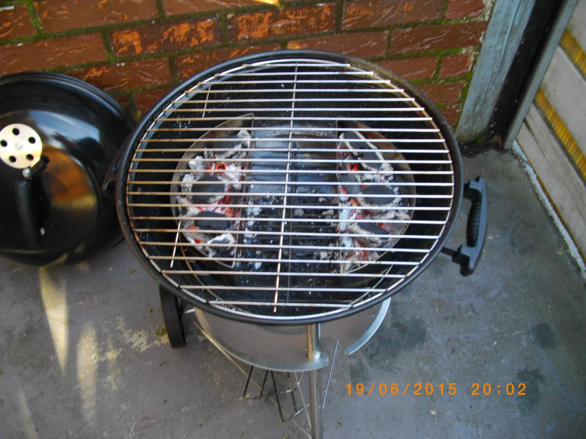 Spanferkelfilets auf Grillgemüse im Kugelgrill - Rezept - Bild Nr. 29