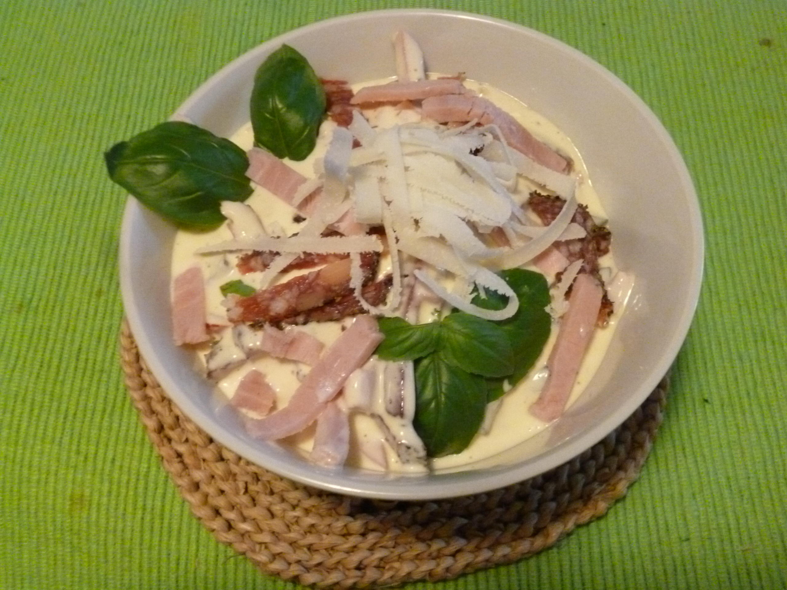 Fleischsalat mit Kochschinken und Pfeffersalami - Rezept Gesendet von
Kochecke48