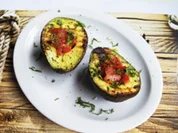 Grillsaison-Gegrillte Avocado - Rezept