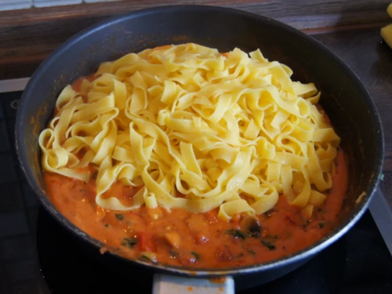 Rezept: Schnelle Pasta Bild Nr. 8 Schnelle Pasta - Rezept - Bild Nr. 8