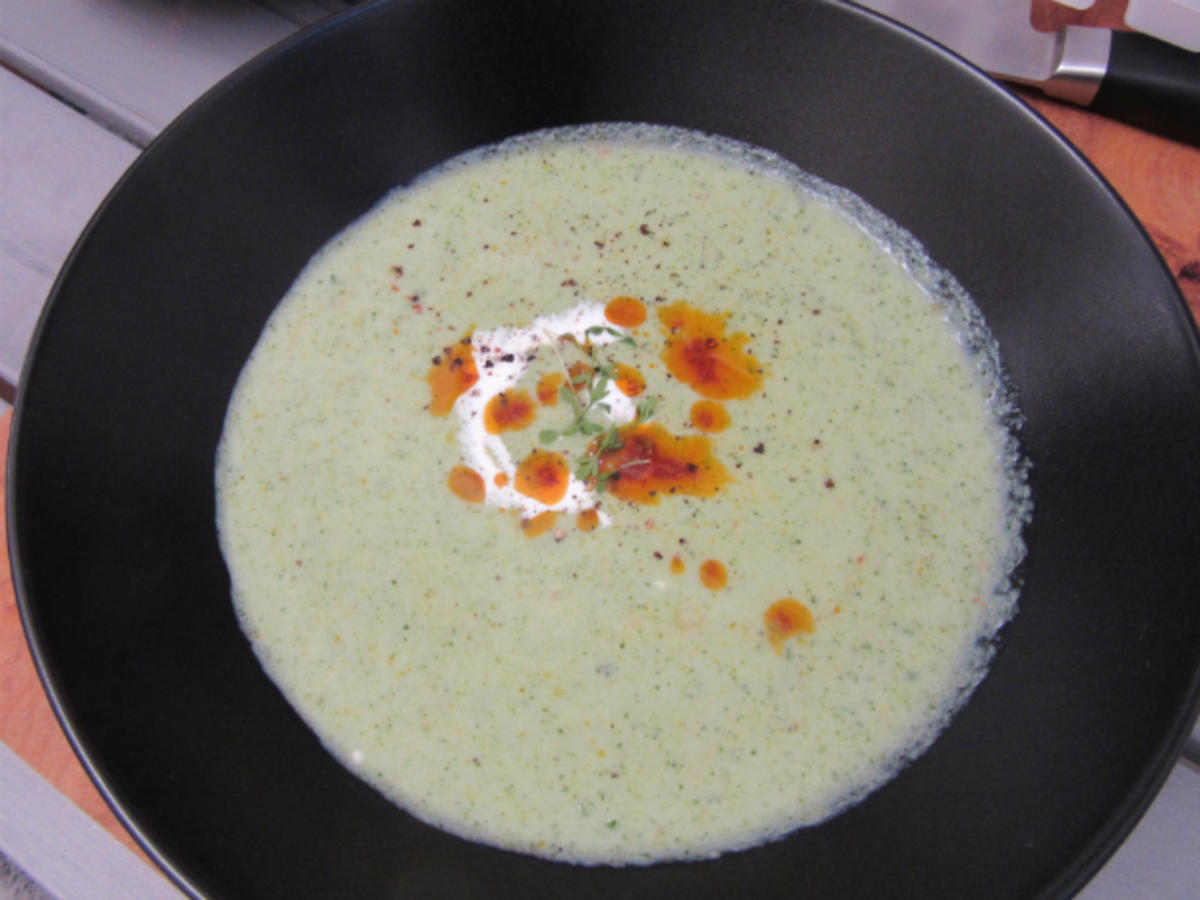 Kalte Gurkensuppe - Rezept mit Bild - kochbar.de