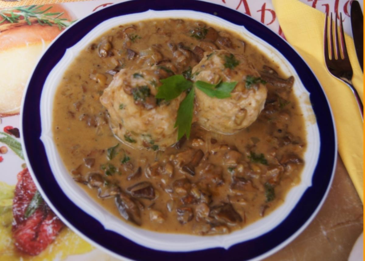 Bilder für Semmelknödel mit selbst gesammelten Waldrahmpilzen - Rezept