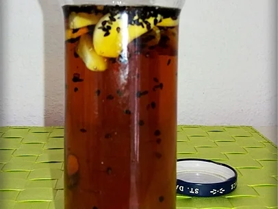 Rezept: Schwarzer Sesam- Knoblauch Essig selbst gemacht Bild Nr. 48 Schwarzer Sesam- Knoblauch Essig selbst gemacht - Rezept - Bild Nr. 48