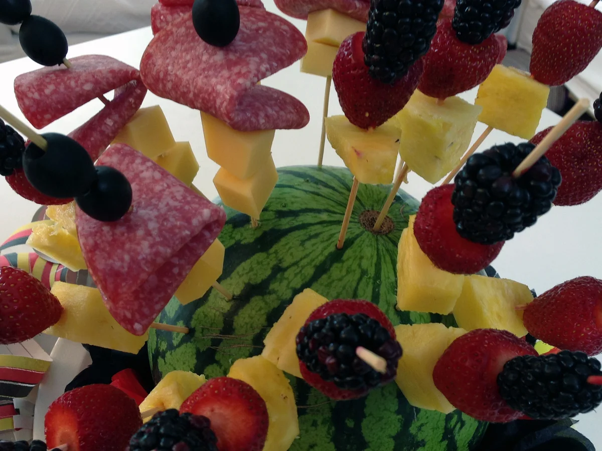 EM-Snacks: Schwarz-Rot-Gold-Spieße, Götterspeise und Deutschlandkuchen - Rezept - Bild Nr. 3