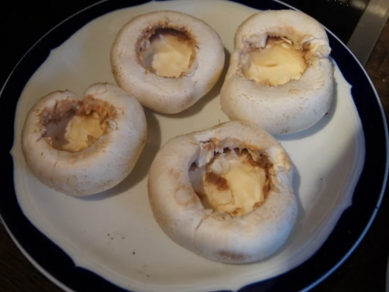 Rinderfilet mit gefüllten Champignons und Knusper-Rösti-Ecken - Rezept - Bild Nr. 41