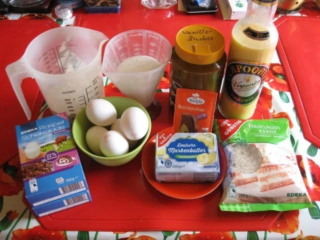 Rezept: Nusskuchen mit Schoko und Eierlikör Bild Nr. 48 Nusskuchen mit Schoko und Eierlikör - Rezept - Bild Nr. 48