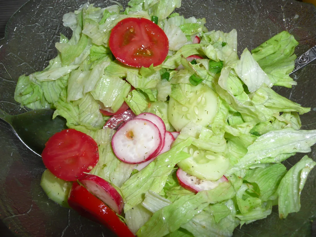 Grillen : Hähnchen, Unterschenkel mit Eisbergsalat. - Rezept - Bild Nr. 99