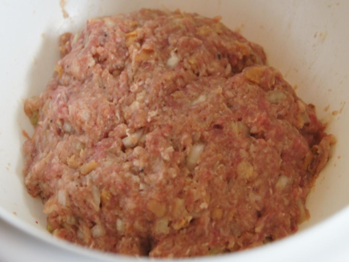 Hackbällchen mit Mie-Nudeln und Gemüse - Rezept - kochbar.de