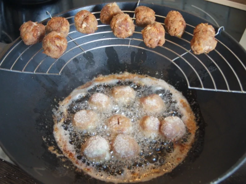 Hackbällchen mit Mie-Nudeln und Gemüse - Rezept - Bild Nr. 63