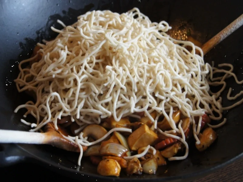 Hackbällchen mit Mie-Nudeln und Gemüse - Rezept - Bild Nr. 77