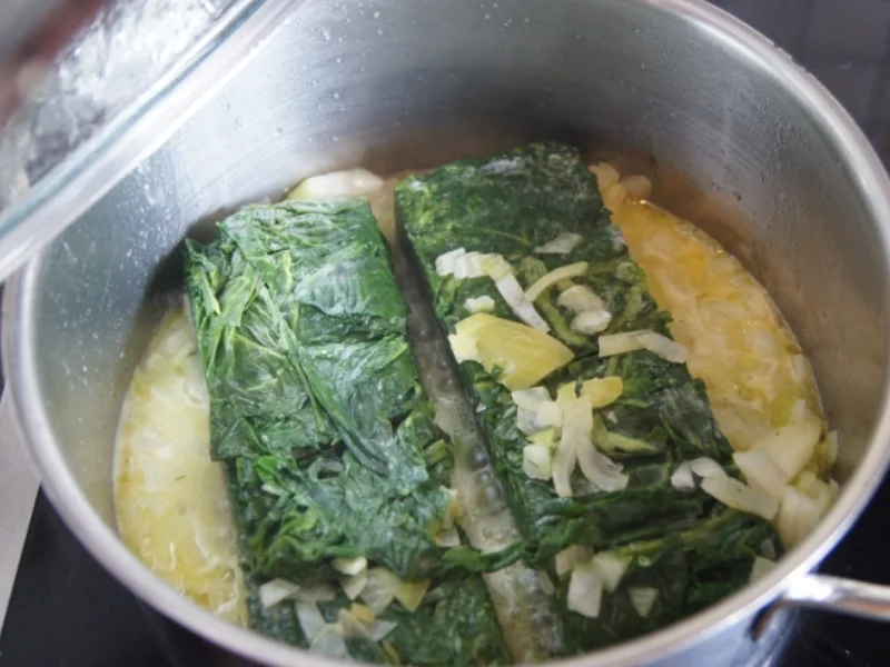 Rostbratwürstchen auf Blattspinat mit Pellkartoffeln - Rezept - Bild Nr. 66