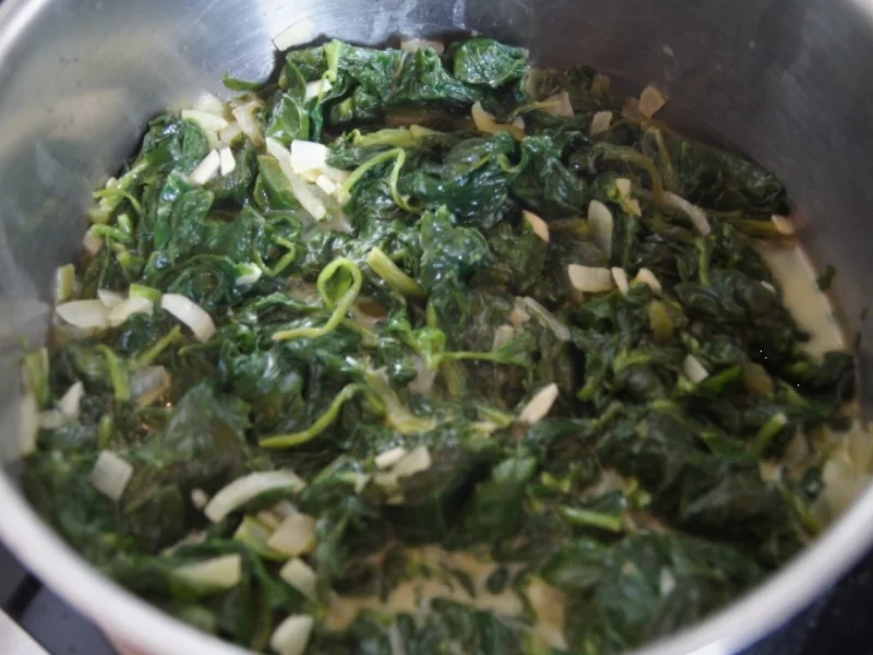 Rostbratwürstchen auf Blattspinat mit Pellkartoffeln - Rezept - Bild Nr. 67