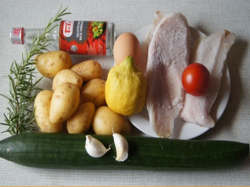 Rotbarsch-Filet mit Chinesischen-Gurkensalat und Rosmarin-Kartoffeln - Rezept - Bild Nr. 79