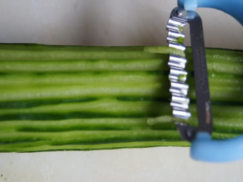 Rotbarsch-Filet mit Chinesischen-Gurkensalat und Rosmarin-Kartoffeln - Rezept - Bild Nr. 74