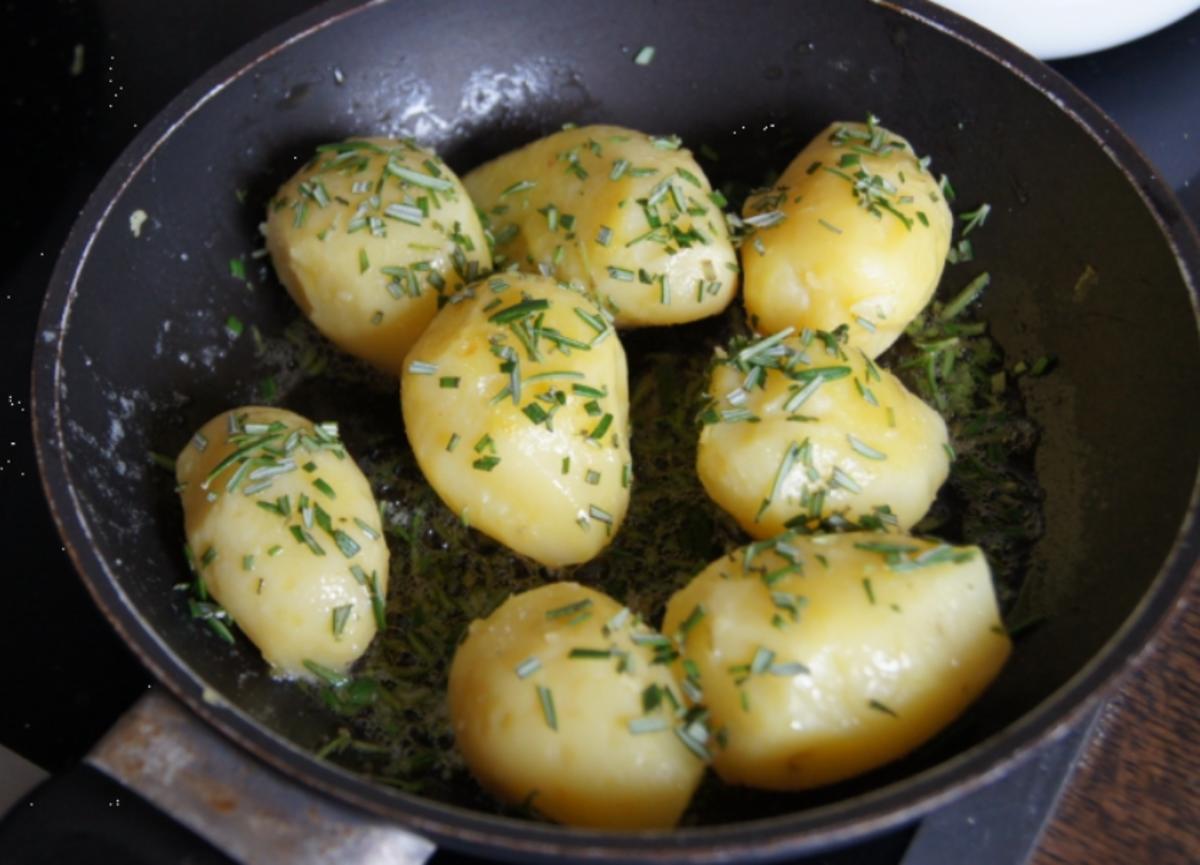 Rotbarsch-Filet mit Chinesischen-Gurkensalat und Rosmarin-Kartoffeln - Rezept - Bild Nr. 82