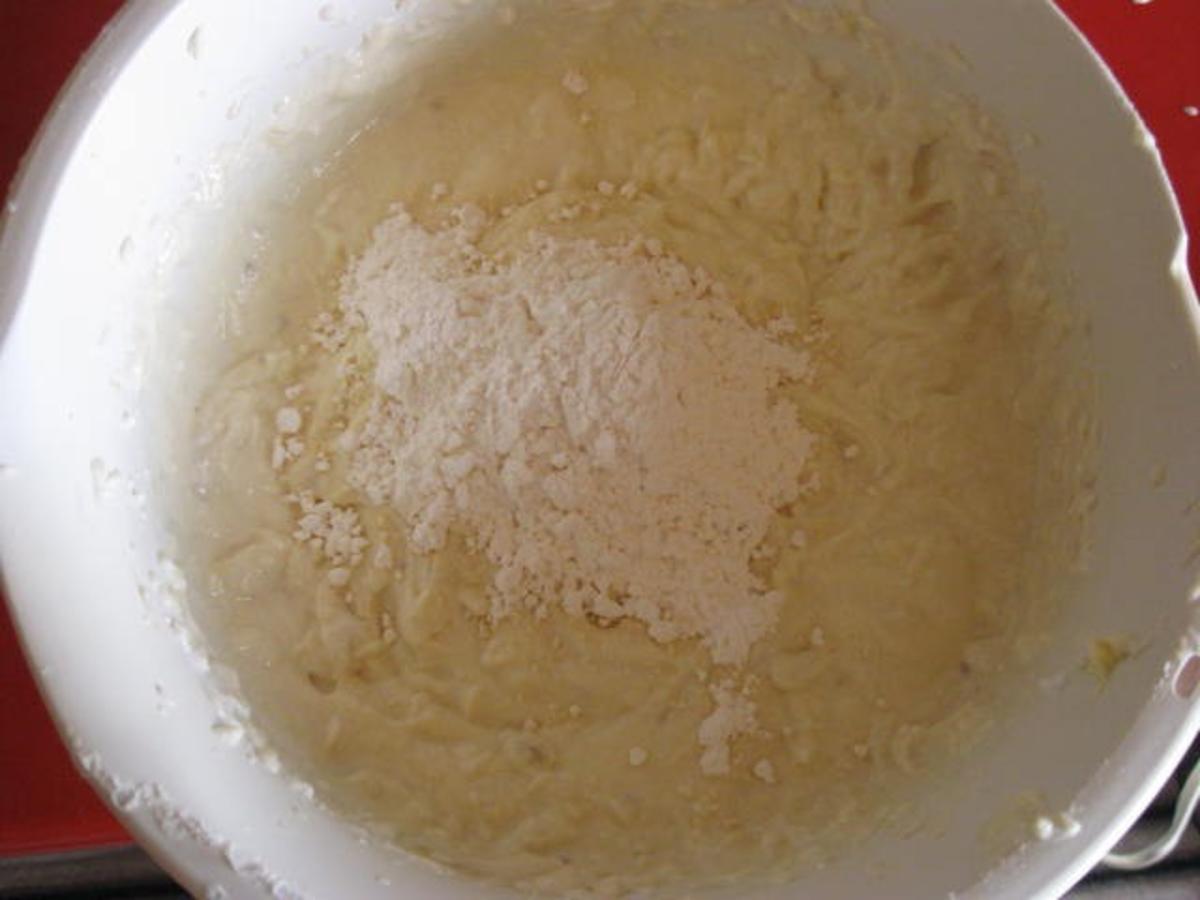 Bananen Käsekuchen mit weißer Schokolade - einfach - von manschie