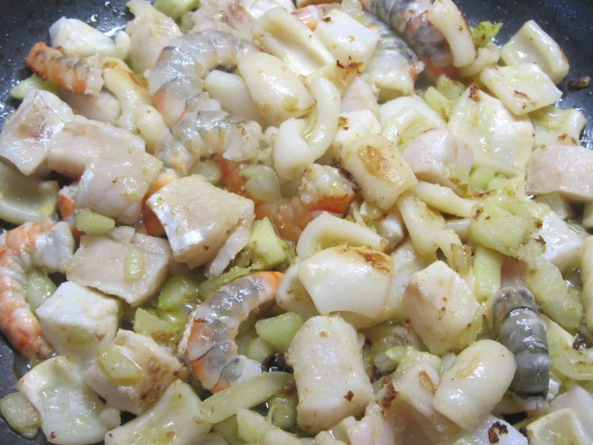 Frit Mallorquì de Paix i Marisc - Fritierter Fisch und Marisco nach mallorquiner Art - Rezept - Bild Nr. 96