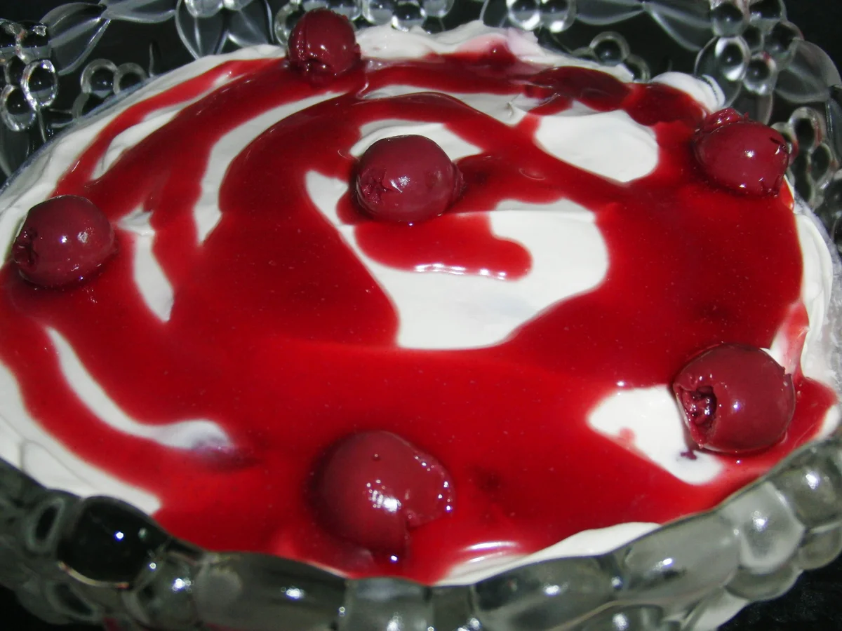 Rezept: PARTY DESSERT: BAILEYS - CREME Bild Nr. 96 PARTY DESSERT: BAILEYS - CREME - Rezept - Bild Nr. 96