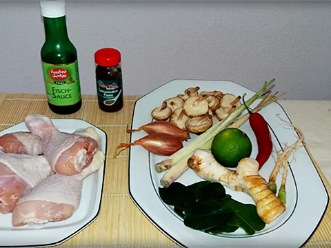 Rezept: Tom Yam Gai Soup Bild Nr. 99 Tom Yam Gai Soup - Rezept - Bild Nr. 99