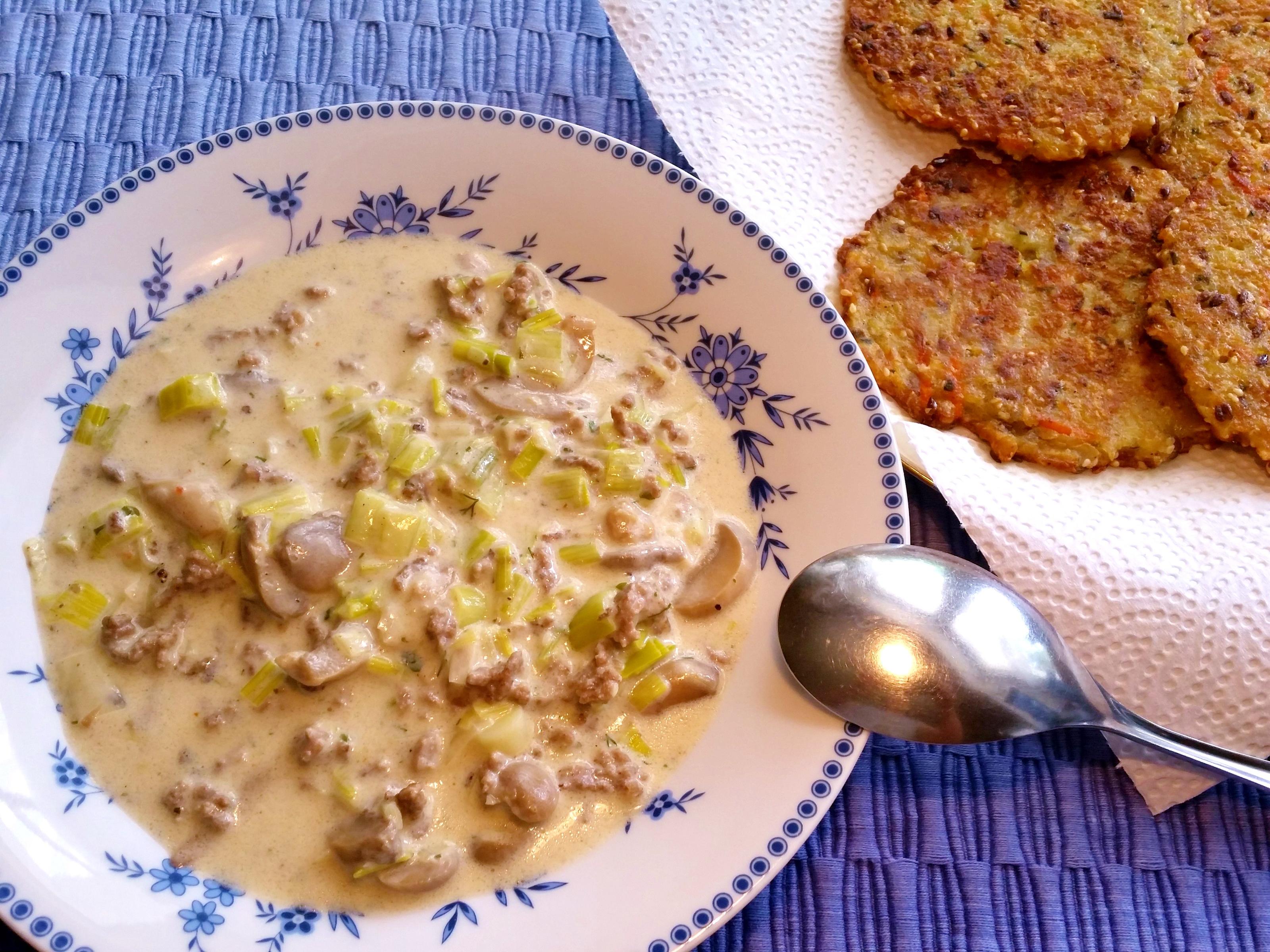 Lauchsuppe mit Rinderhack und Käse - Rezept By mimi