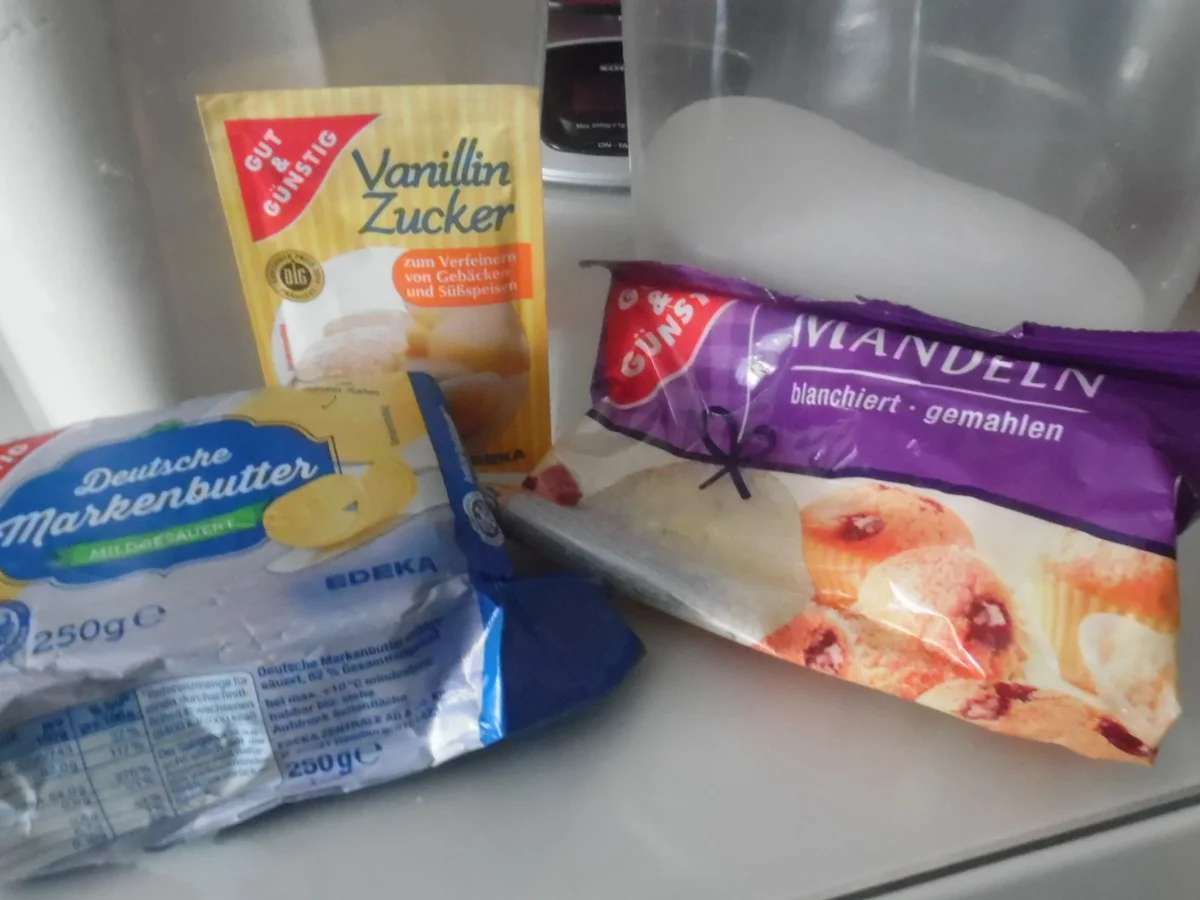 Schneller Kirschkuchen mit Butter-Mandel-Streusel - Rezept - Bild Nr. 37