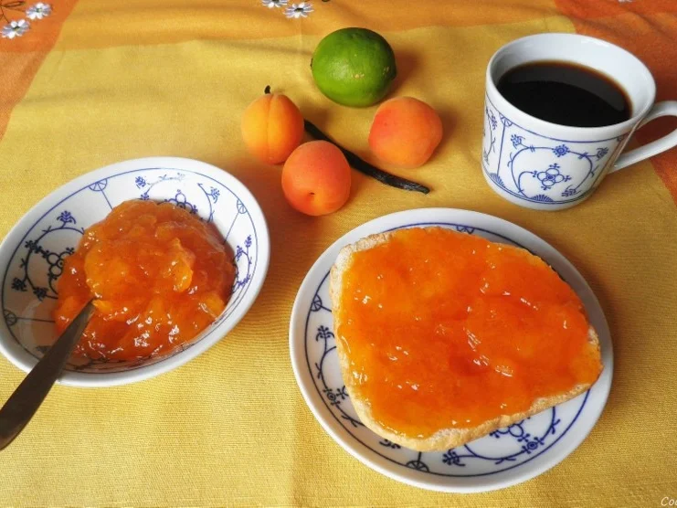 Aprikosen - Limetten - Vanille - Konfitüre ... - Rezept