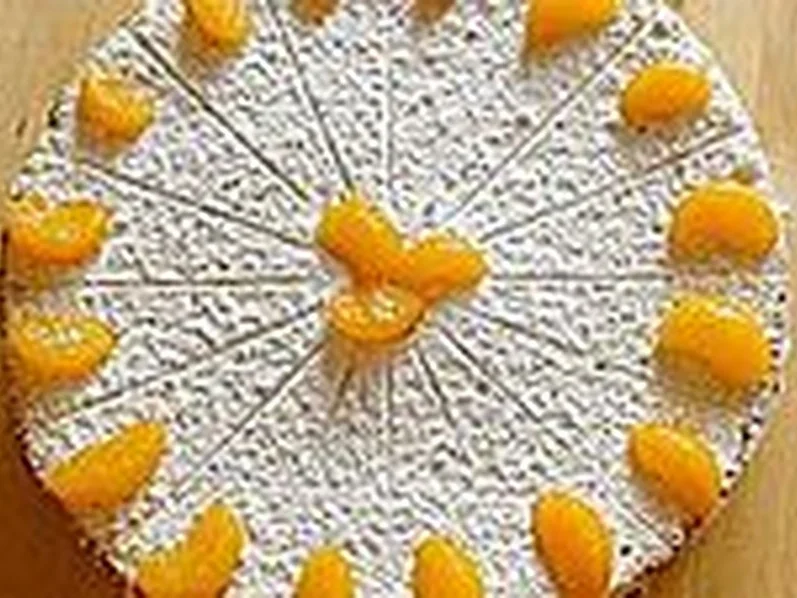 Rezept: Meine Käse-Sahnetorte Bild Nr. 2 Meine Käse-Sahnetorte - Rezept - Bild Nr. 2