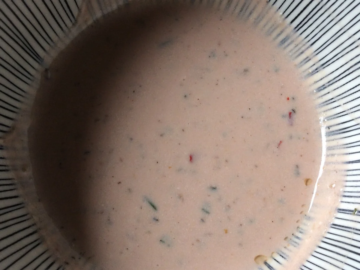 Tomaten-Nektarinen-Salat mit Käse und Walnussdressing - Rezept - Bild Nr. 4