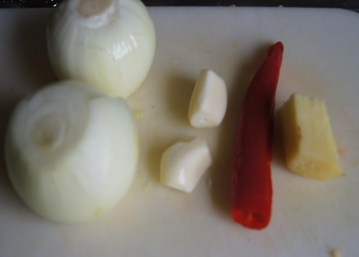 Flickerklops mit Kartoffelstampf und chinesischen Gurkensalat - Rezept - Bild Nr. 3