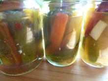 Eingemachte Saure Gurken mit Paprika und Chili - Rezept - Bild Nr. 48