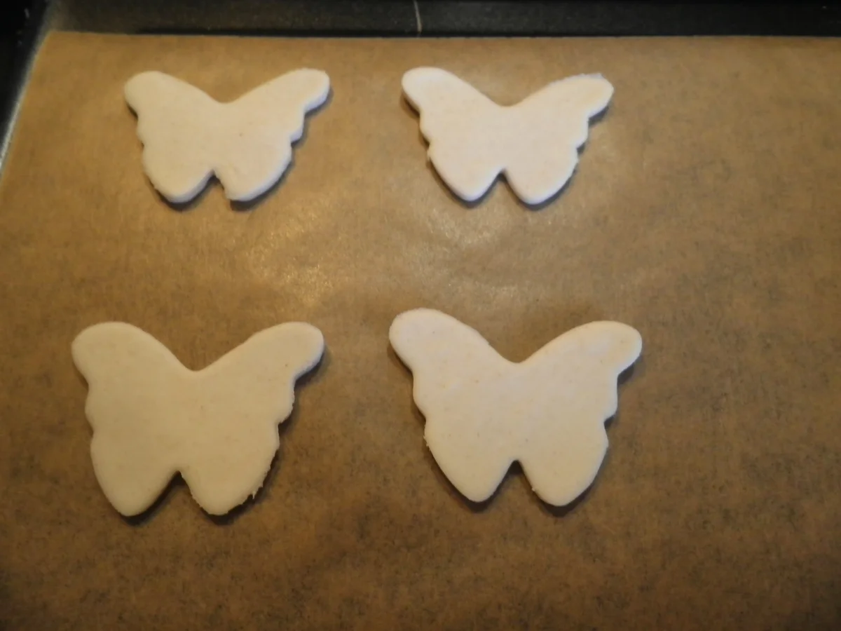 Rezept: Campari - Orangen - Eis ... mit Blätterteig - Schmetterlingen Bild Nr. 137 Campari - Orangen - Eis ... mit Blätterteig - Schmetterlingen - Rezept - Bild Nr. 137