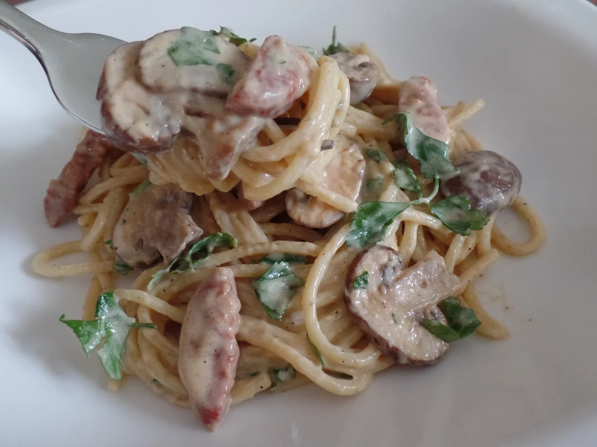 Spaghetti mit Chorizo-Pilz-Käse -Sauce - Rezept - Bild Nr. 54