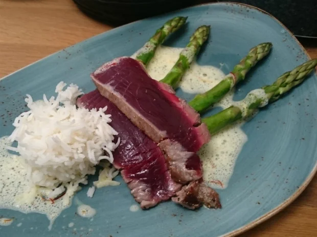 Thunfisch / Grüner Spargel / Reis - Rezept