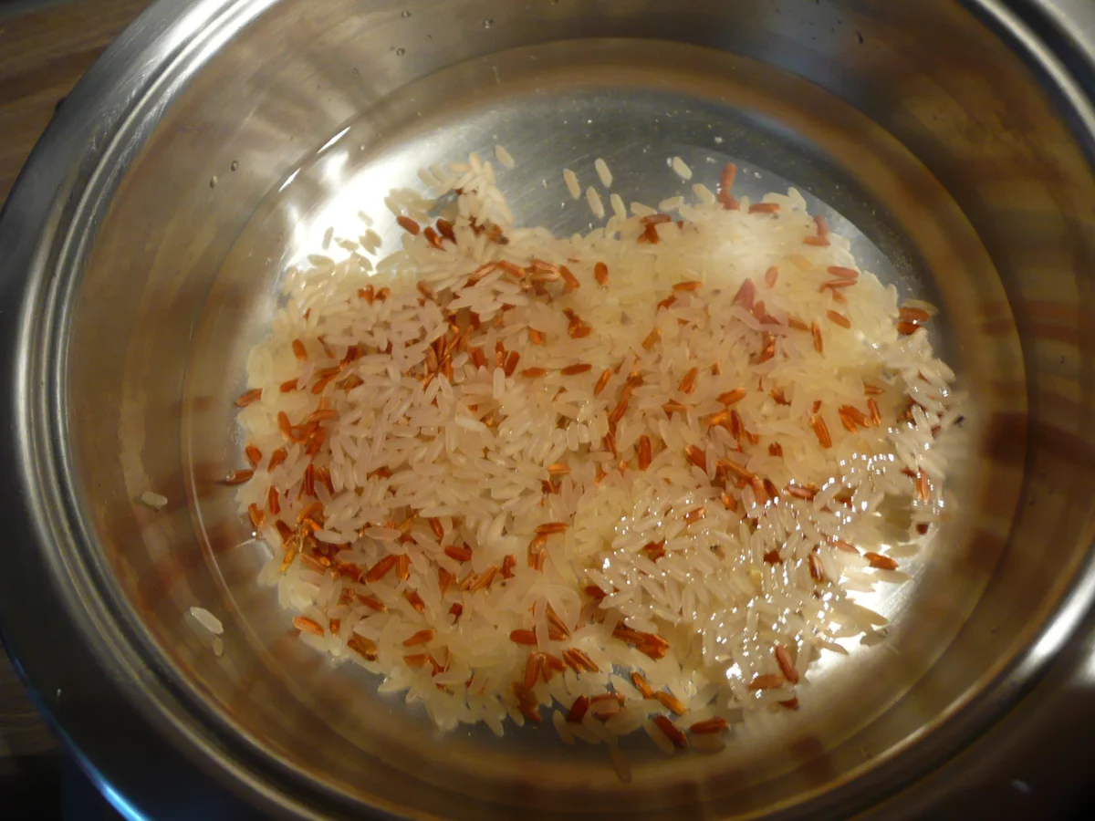 Rezept: Gefüllte Zucchini, an Zuckermais, Minz -Dipp und Putenstreifen. Bild Nr. 95 Gefüllte Zucchini, an Zuckermais, Minz -Dipp und Putenstreifen. - Rezept - Bild Nr. 95