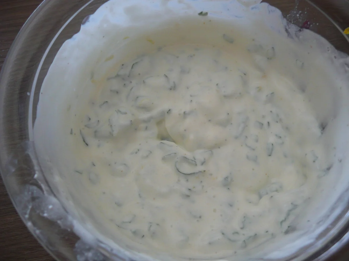 Rezept: Gefüllte Zucchini, an Zuckermais, Minz -Dipp und Putenstreifen. Bild Nr. 98 Gefüllte Zucchini, an Zuckermais, Minz -Dipp und Putenstreifen. - Rezept - Bild Nr. 98