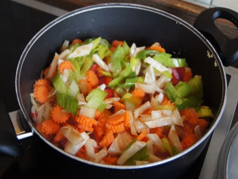 Rezept: Rotbarschfilet mit Gemüse in der Folie Bild Nr. 75 Rotbarschfilet mit Gemüse in der Folie - Rezept - Bild Nr. 75