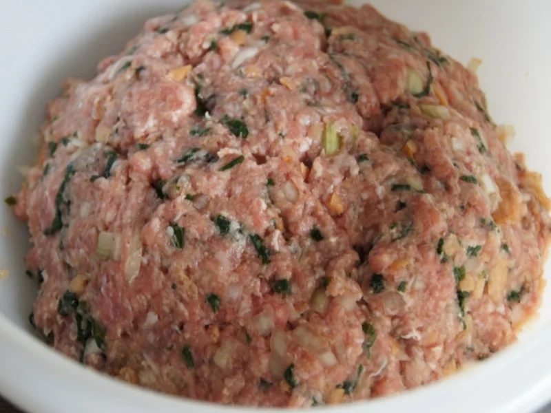 Pikante Fleischpflanzerl mit Kren, Schwäbischen Kartoffelsalat und Erbsenstampf - Rezept - Bild Nr. 79