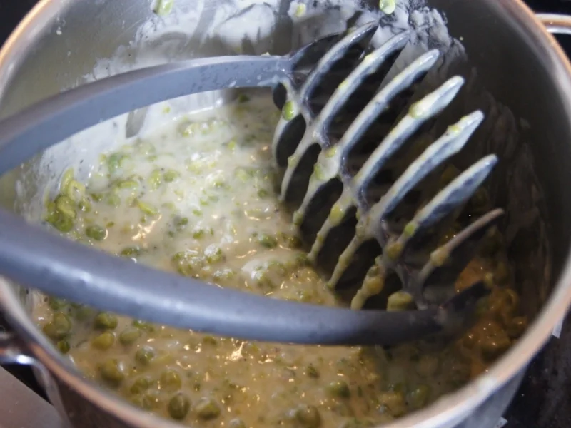 Pikante Fleischpflanzerl mit Kren, Schwäbischen Kartoffelsalat und Erbsenstampf - Rezept - Bild Nr. 89