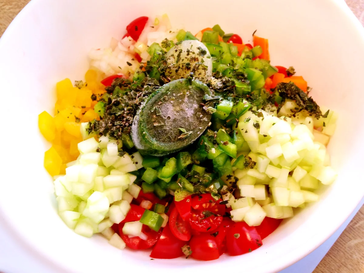 Konfetti-Salat ... erfrischend-kühle Beilage - Rezept - Bild Nr. 79