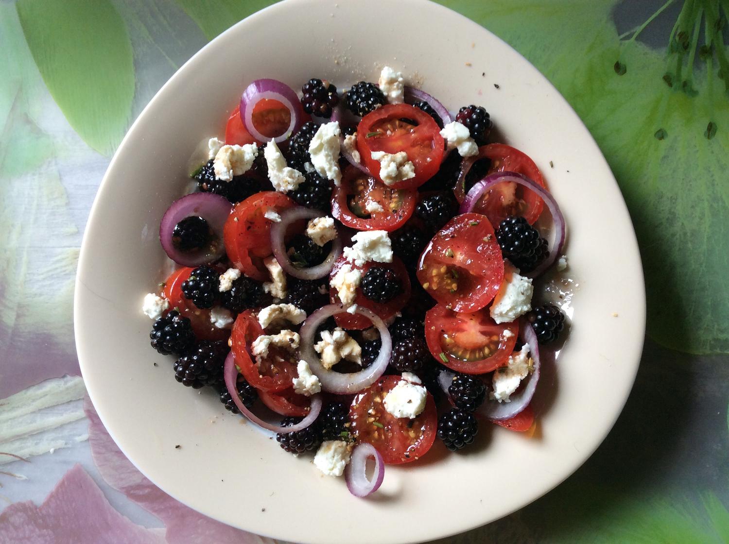 Tomaten-Brombeer-Salat - Rezept mit Bild - kochbar.de