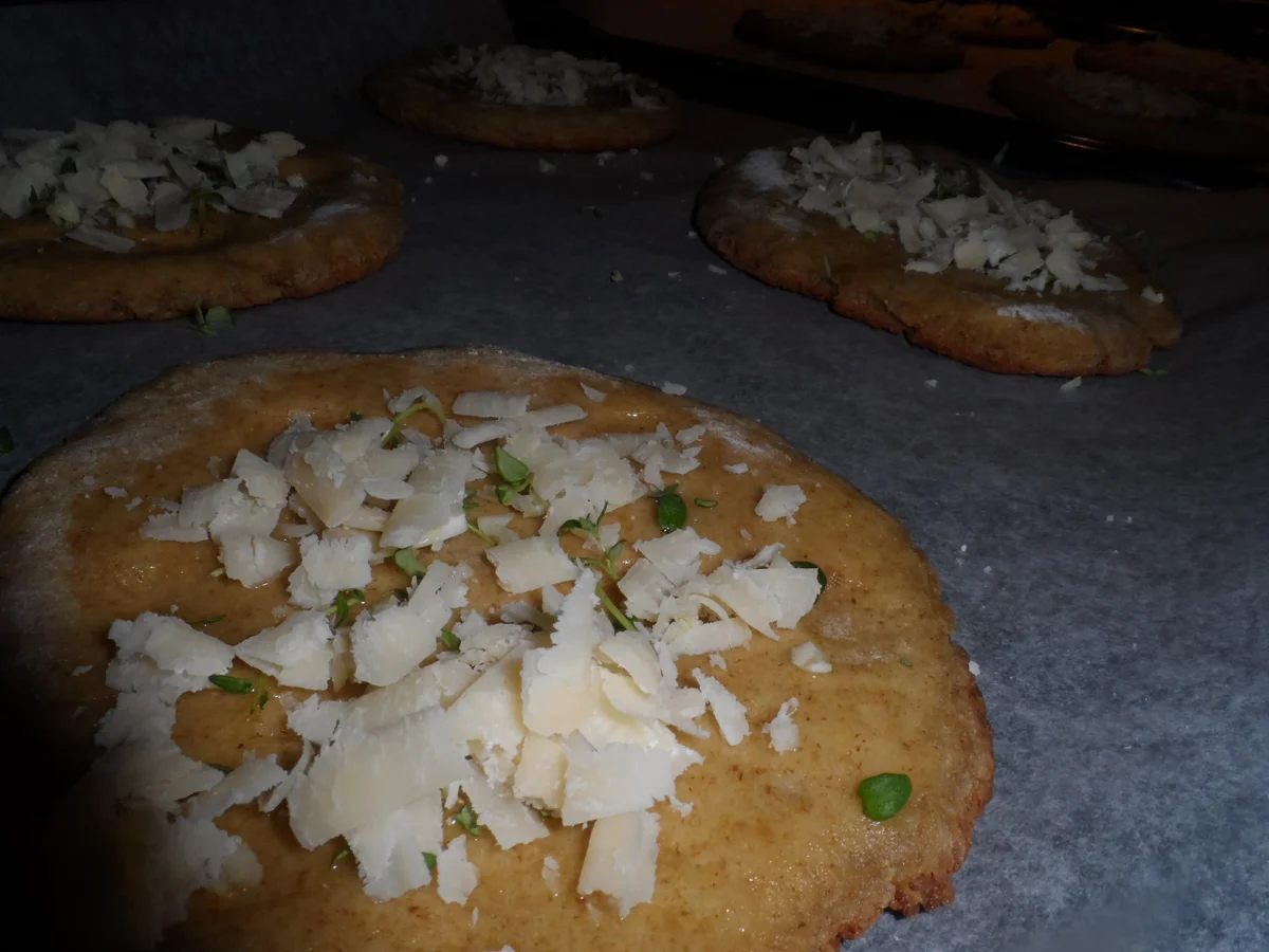 Rezept: BiNe` S NAANBROT MIT PARMESAN Bild Nr. 125 BiNe` S NAANBROT MIT PARMESAN - Rezept - Bild Nr. 125