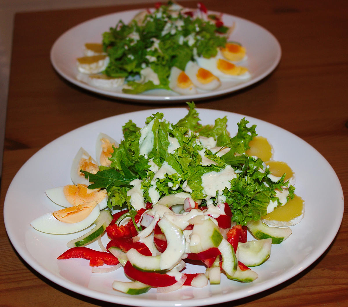 Salatteller mit Quäse, Ei & Joghurtdressing - Rezept - Bild Nr. 123