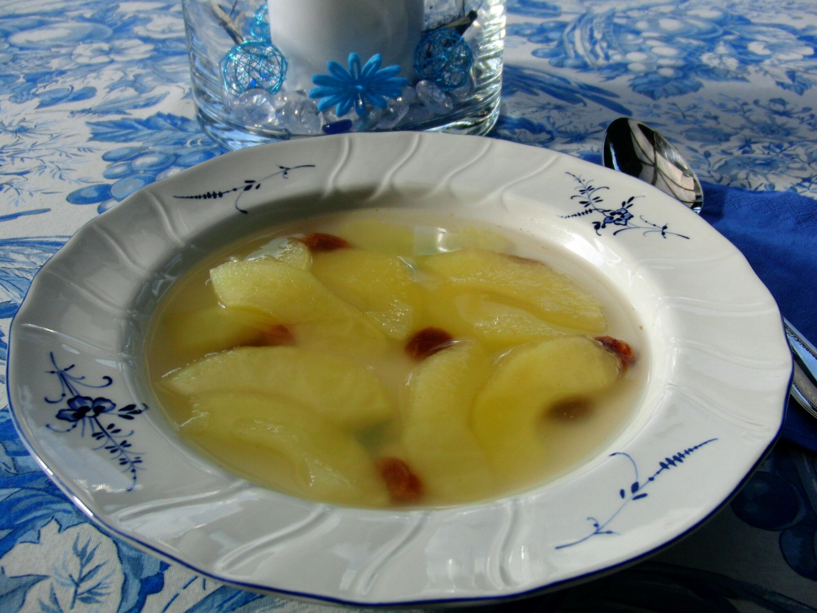 Bilder für APFELSUPPE erfrischende Fruchtsuppe für heiße Sommertage / altes Familienrezept - Rezept