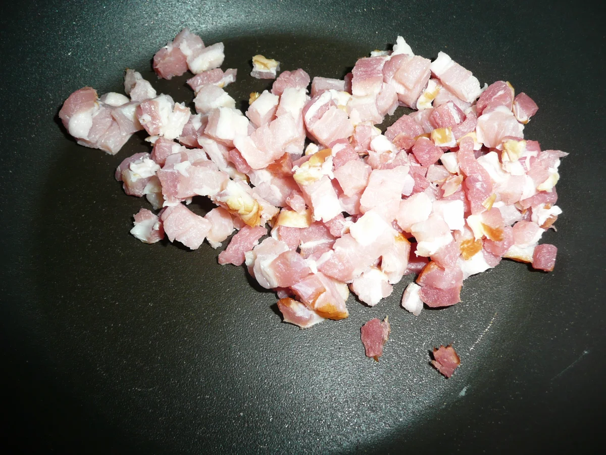 Frikadellen mit Spiegelei zu Speckbohnen + Kartoffelpüree. - Rezept - Bild Nr. 136