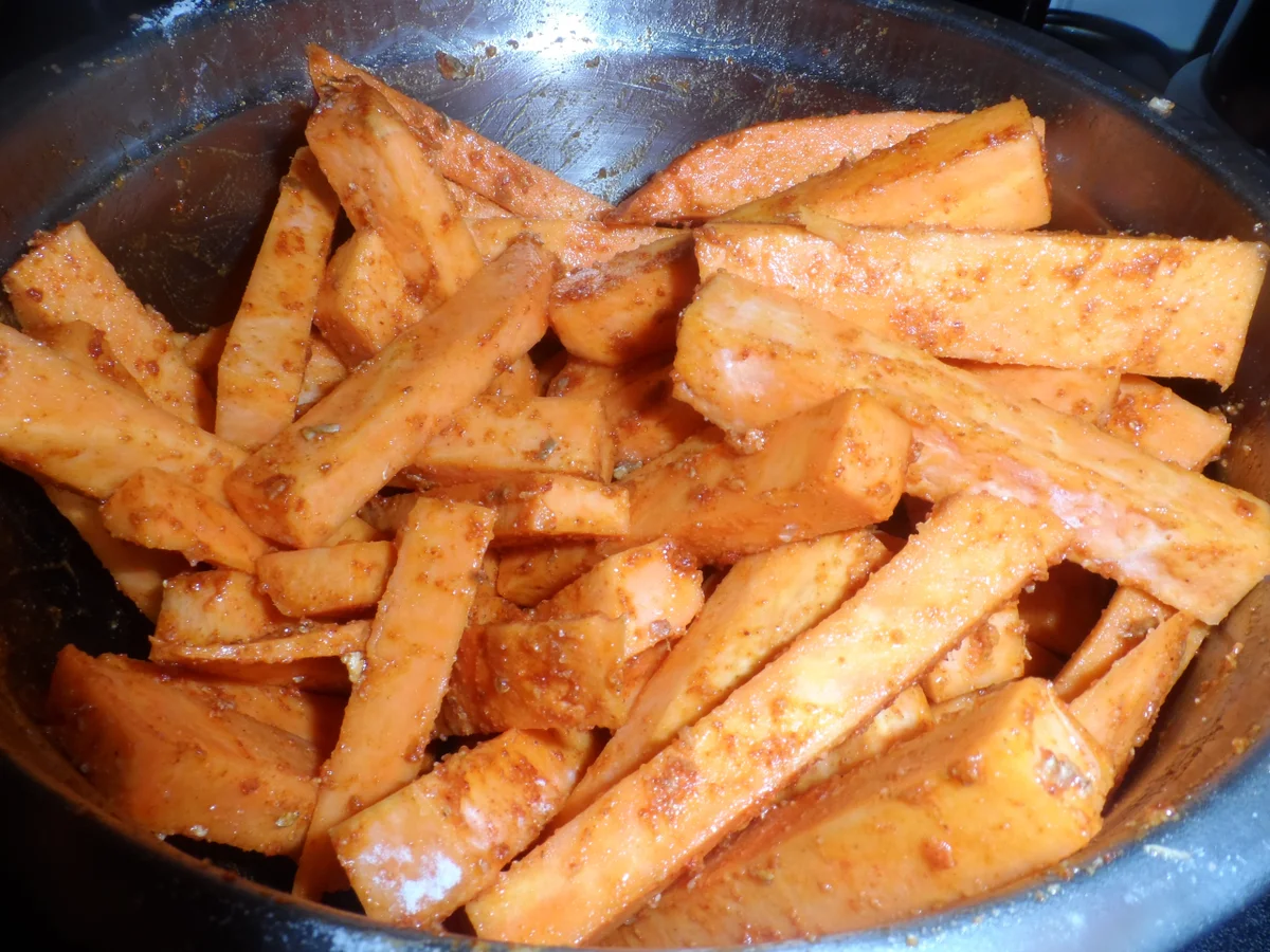 Rezept: BiNe` S SÜSSKARTOFFEL POMMES Bild Nr. 130 BiNe` S SÜSSKARTOFFEL POMMES - Rezept - Bild Nr. 130